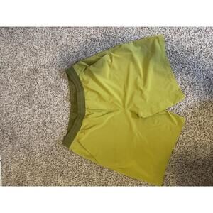 Lululemon Men's Gym Shorts Green Size XL